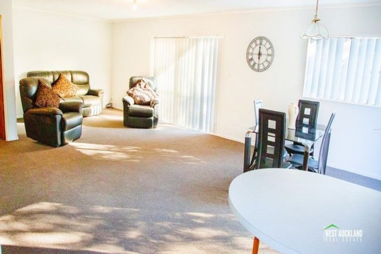 Photo of property in 31 Chorley Avenue, Massey, Auckland, 0614