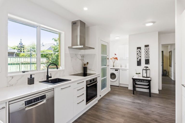 Photo of property in 29b Kanawa Street, Waikanae, 5036