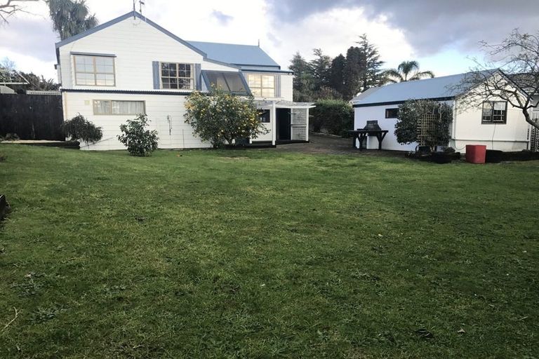 Photo of property in 14 Corinna Street, Welcome Bay, Tauranga, 3112