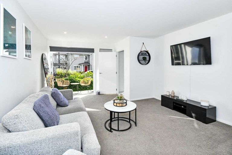 Photo of property in 16 Fort Lincoln Loop, Karaka, Papakura, 2113