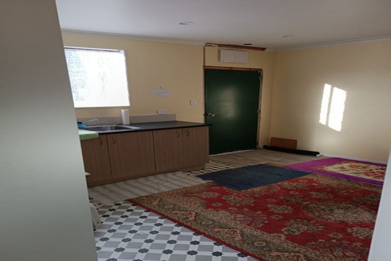 Photo of property in 86 Champion Street, Cannons Creek, Porirua, 5024