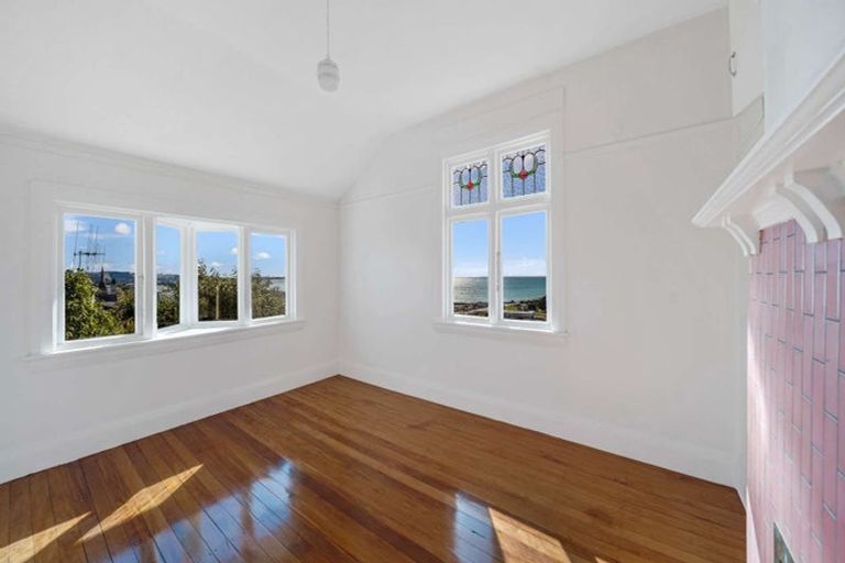 Photo of property in 35 Wharfe Street, South Hill, Oamaru, 9400