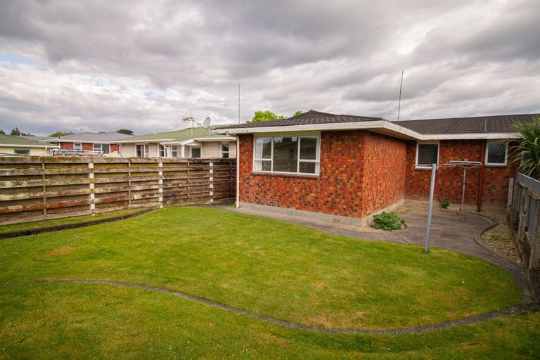 Photo of property in 11a Henare Street, West End, Palmerston North, 4412