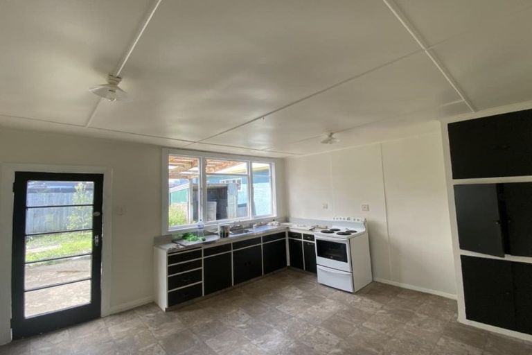 Photo of property in 9 Peel Street, Westport, 7825