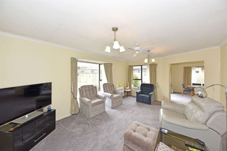 Photo of property in 52 Kintyre Drive, Broomfield, Christchurch, 8042
