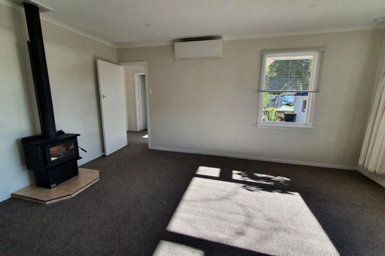 Photo of property in 1/44 Pinehurst Crescent, Russley, Christchurch, 8042