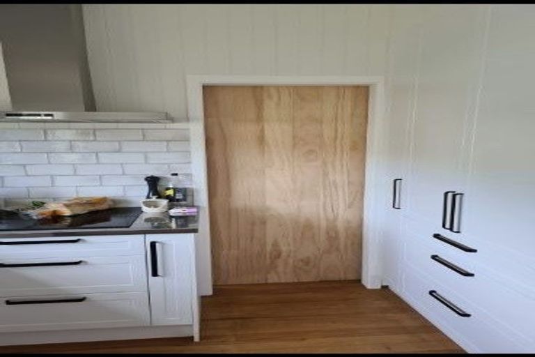 Photo of property in 27 Matai Road, Raumati South, Paraparaumu, 5032