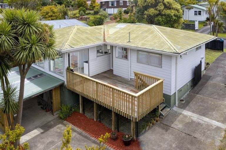 Photo of property in 47 Hartley Terrace, Massey, Auckland, 0614