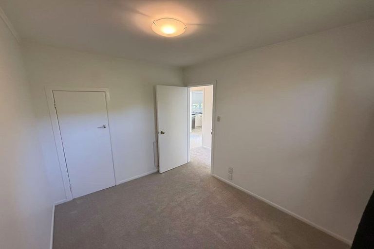 Photo of property in 29 Arrow Road, Forrest Hill, Auckland, 0620