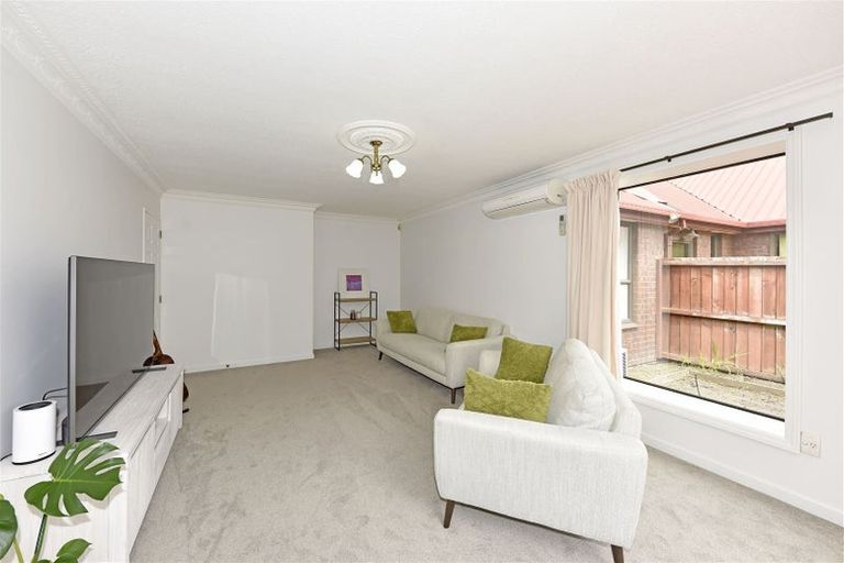 Photo of property in 3/18 Division Street, Riccarton, Christchurch, 8041