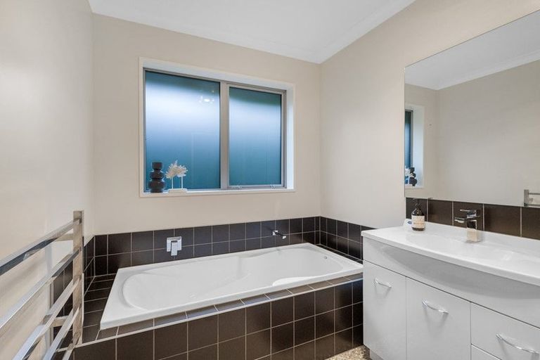 Photo of property in 9 Greenstone Street, Rolleston, 7614