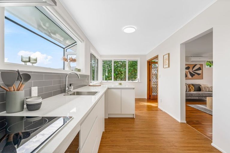 Photo of property in 207 Sturges Road, Henderson, Auckland, 0612