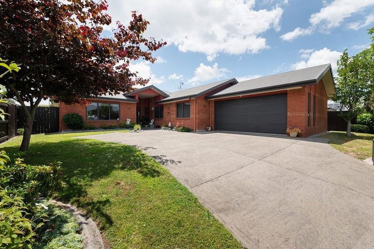 Photo of property in 3 Wiltshire Drive, Huntington, Hamilton, 3210