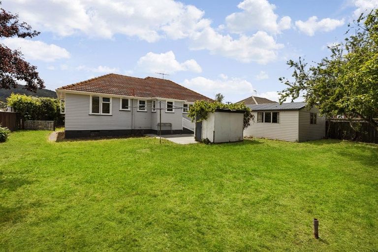 Photo of property in 32 Ngata Grove, Trentham, Upper Hutt, 5018
