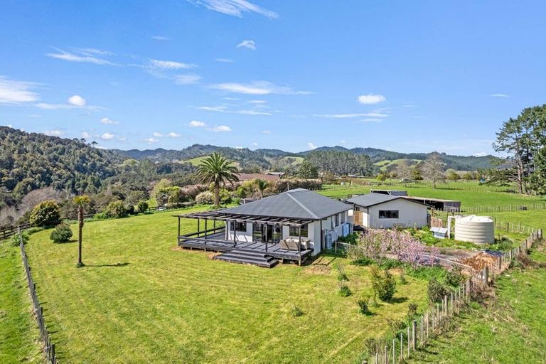 Photo of property in 24 Moumoukai Road, Hunua, Papakura, 2583