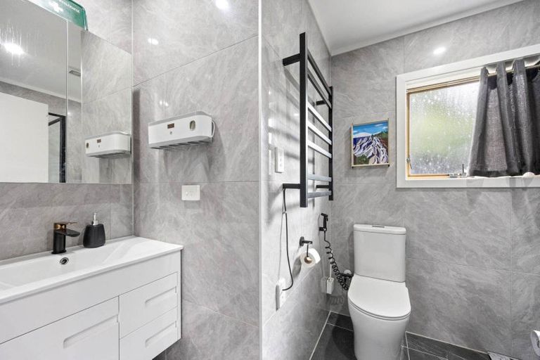 Photo of property in 1/312 Royal Road, Massey, Auckland, 0614