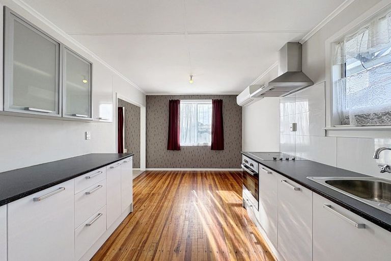 Photo of property in 25 Camellia Avenue, Aramoho, Whanganui, 4500