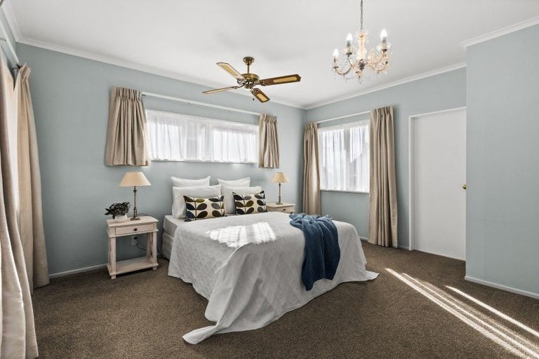 Photo of property in 1 Te Puna Place, Havelock North, 4130