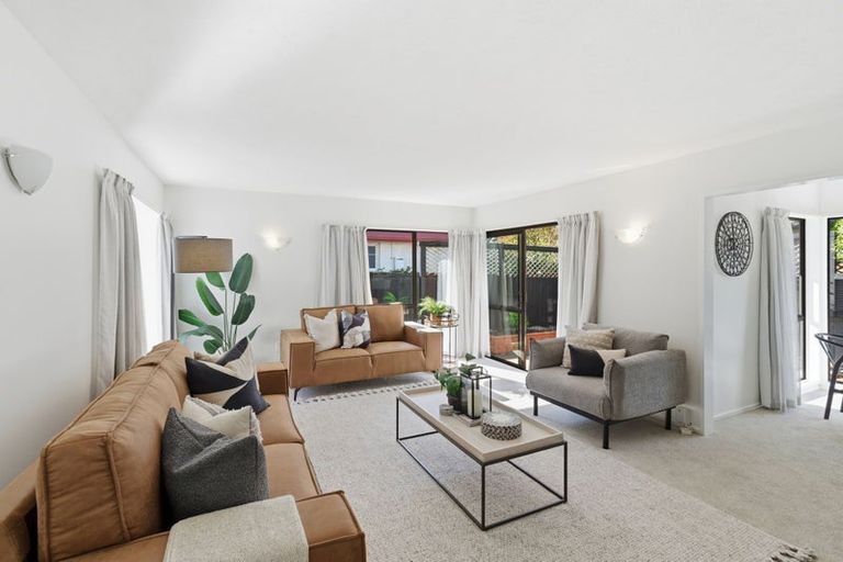 Photo of property in 1/318 Withells Road, Avonhead, Christchurch, 8042