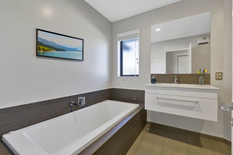 Photo of property in 48 Tupelo Place, Swannanoa, Rangiora, 7476