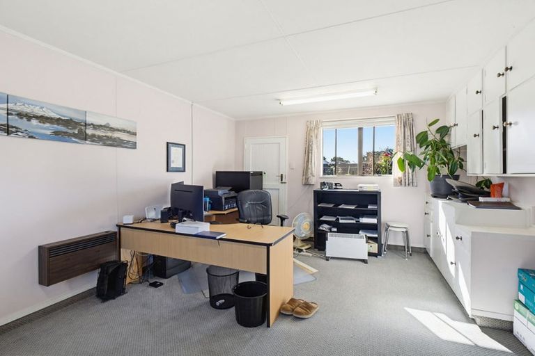 Photo of property in 4 Dove Place, Westbrook, Palmerston North, 4412