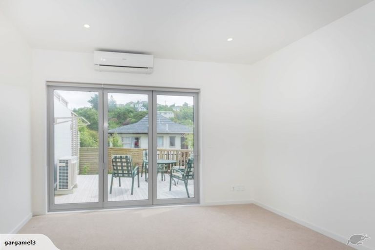 Photo of property in 32u8 Dr Taylor Terrace, Johnsonville, Wellington, 6037