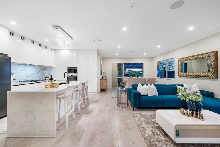 Photo of property in 40 Koropa Road, Flat Bush, Auckland, 2019