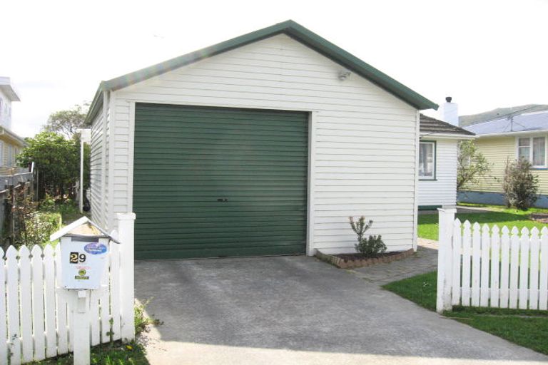 Photo of property in 29 Hinau Grove, Wainuiomata, Lower Hutt, 5014