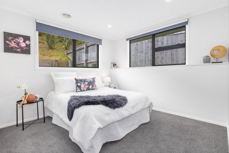Photo of property in 22 Queen Charlotte Drive, Aotea, Porirua, 5024