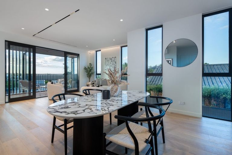 Photo of property in 12a Kowhai Road, Campbells Bay, Auckland, 0630