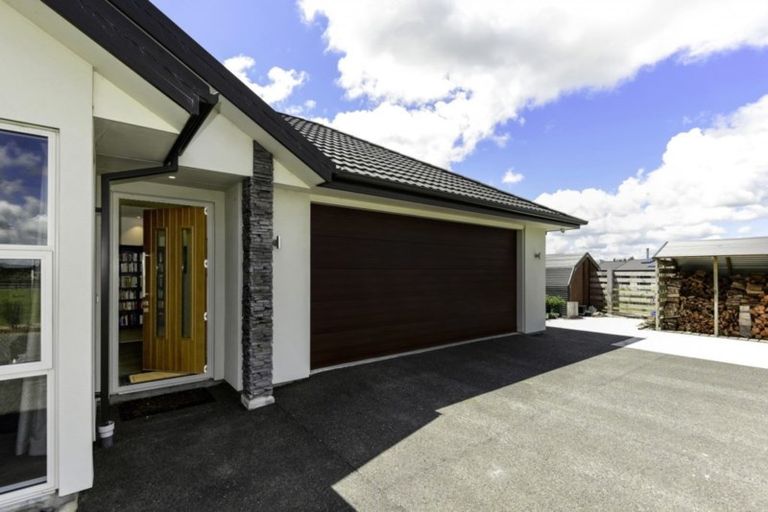 Photo of property in 26 Whitcombe Place, Darfield, 7571