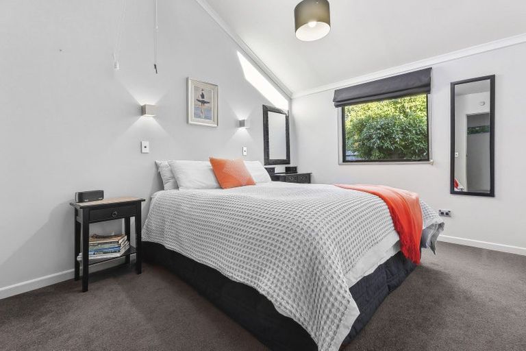 Photo of property in 11 Juno Place, Wanaka, 9305