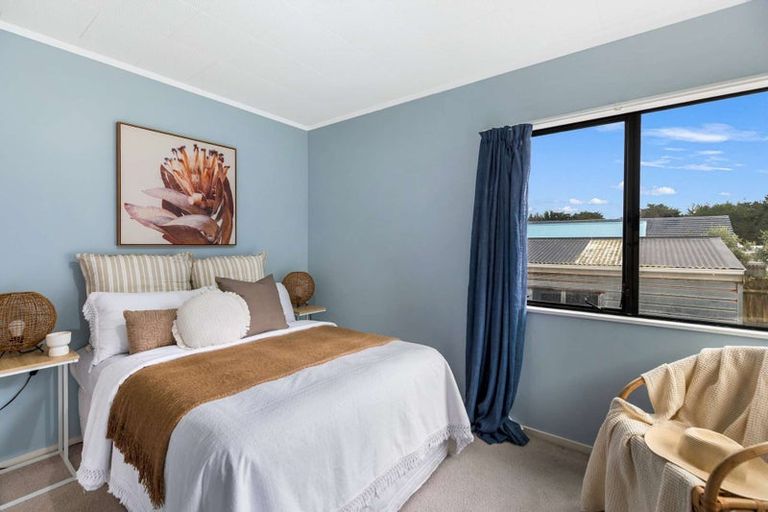 Photo of property in 9 Cousins Avenue East, Foxton Beach, Foxton, 4815