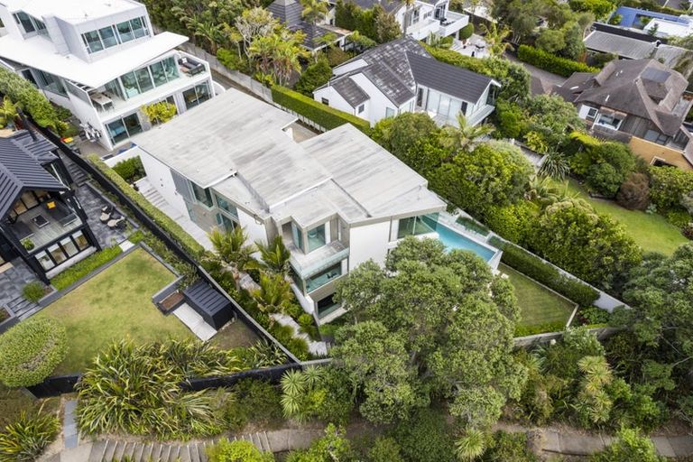 Photo of property in 11a Bournemouth Terrace, Murrays Bay, Auckland, 0630