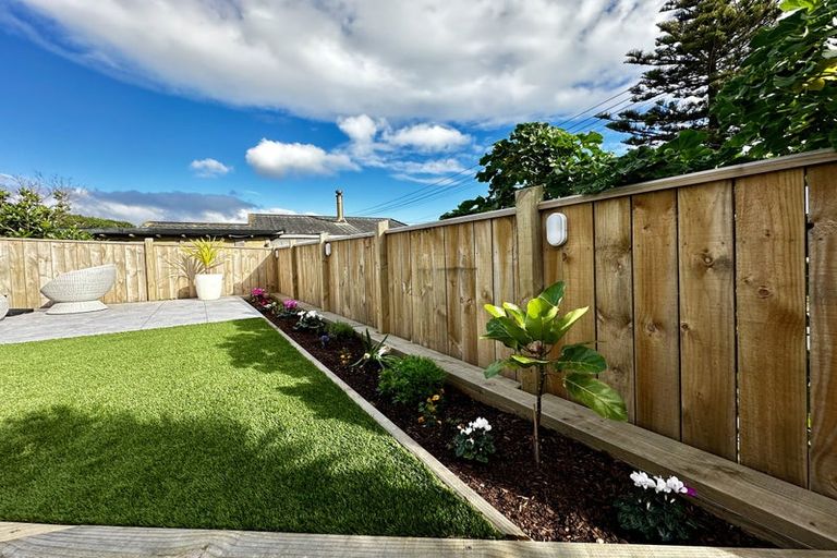 Photo of property in 3a The Esplanade, Raumati South, Paraparaumu, 5032