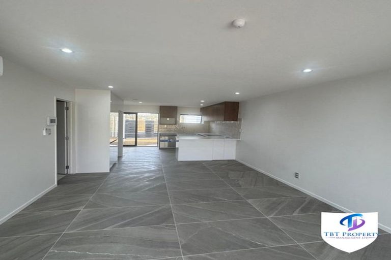 Photo of property in 14 Jenkins Place, Manurewa East, Auckland, 2102