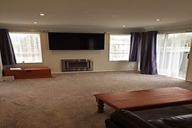 Photo of property in 18 Manutuke Street, Wainuiomata, Lower Hutt, 5014