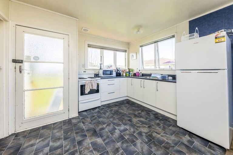 Photo of property in 12a Mcentee Street, Papakura, 2110