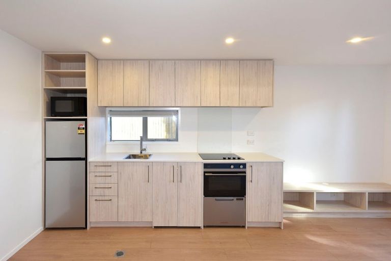 Photo of property in 2/6 Bowhill Road, New Brighton, Christchurch, 8083