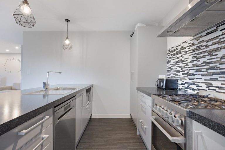 Photo of property in 131 Kennedy Road, Pyes Pa, Tauranga, 3112