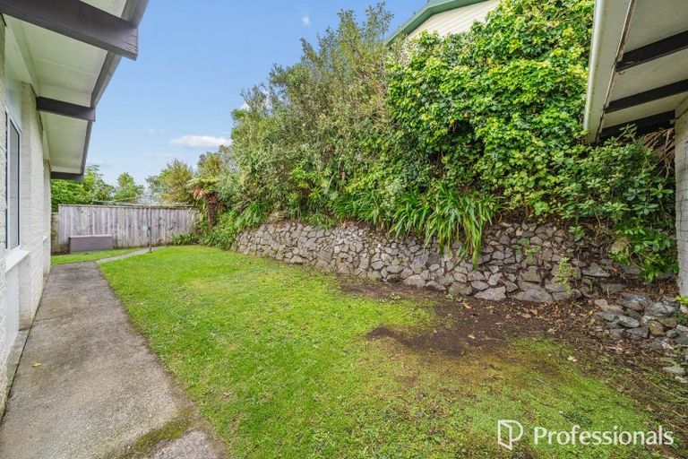 Photo of property in 6 Viscount Grove, Kelson, Lower Hutt, 5010