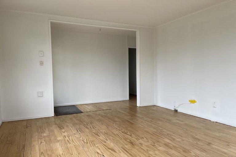 Photo of property in 21 Heybridge Street, Manurewa, Auckland, 2102