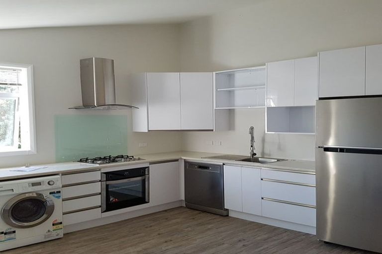 Photo of property in Drummond Street Flats, 17/19u Drummond Street, Mount Cook, Wellington, 6021