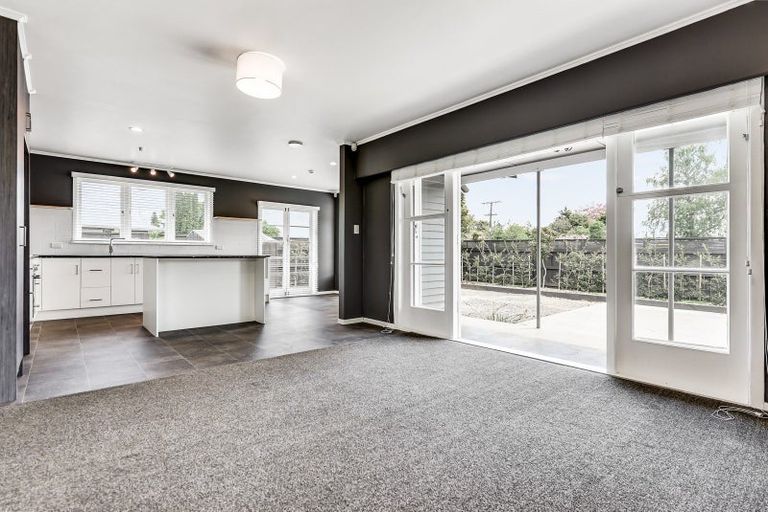 Photo of property in 94 Shakespeare Street, Leamington, Cambridge, 3432