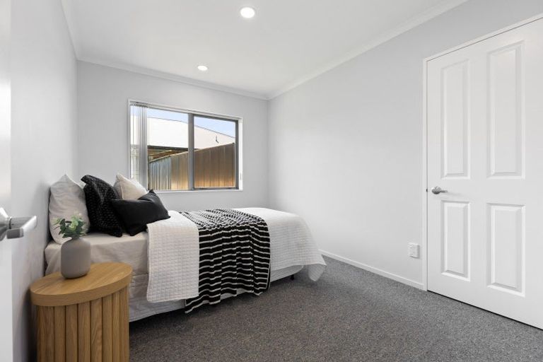 Photo of property in 21 Madison Street, Cambridge, 3434