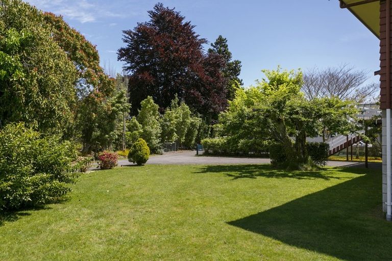 Photo of property in 2/53 Mere Road, Taupo, 3330