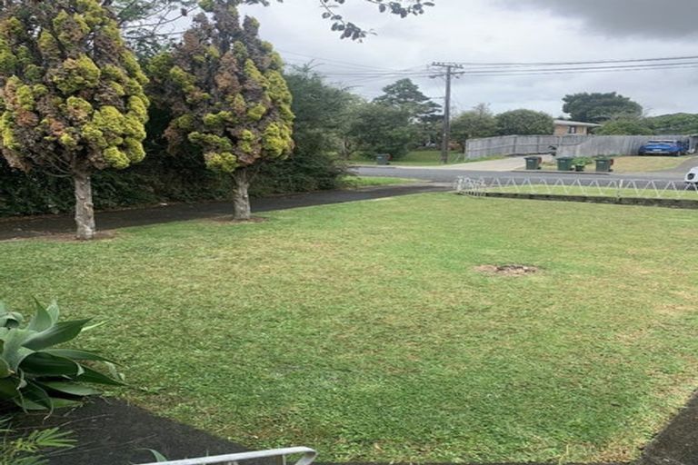 Photo of property in 5 Dennis Road, Papatoetoe, Auckland, 2025