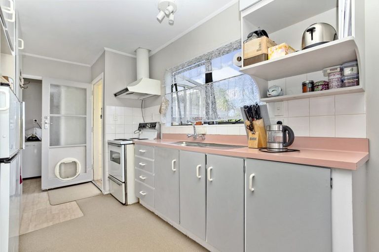 Photo of property in 8 Le Havre Place, Takanini, 2112