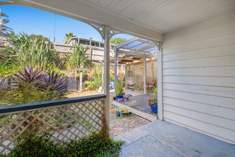 Photo of property in 23 Mangakura Road, Helensville, 0800