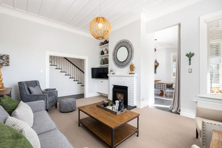 Photo of property in 149a Tukapa Street, Westown, New Plymouth, 4310